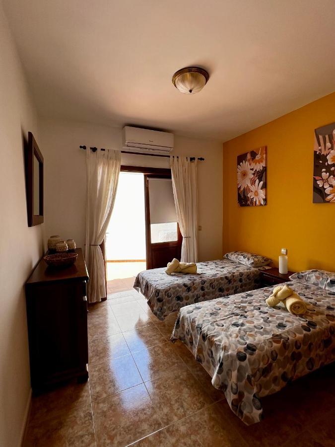 Cozy Villa Marina, Iris Fase 1, Wifi Плая Бланка Екстериор снимка